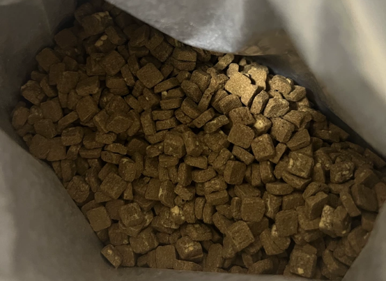 尾巴生活野兽烘焙兔肉猫粮