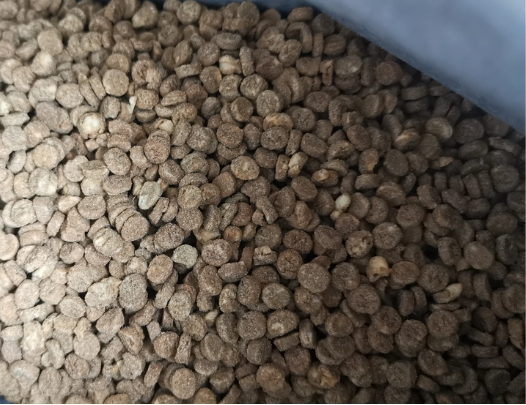 喵彩猫粮怎么样？