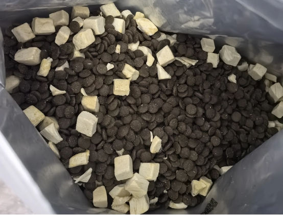 有鱼海陆臻选猫粮怎么样？